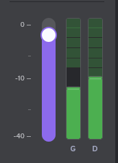 Les vumètres modulent dans la console de mixage
